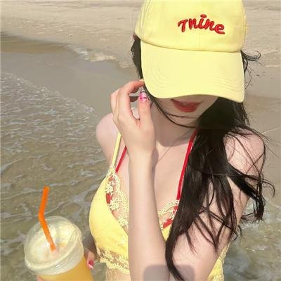 蔷薇少女封面